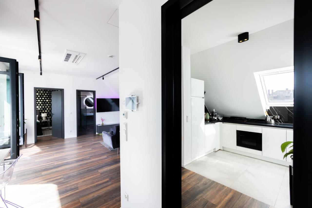The Penthouse At Eco Smart Apartments Núremberg Exterior foto